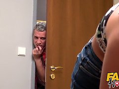 Morena, Linda, Garganta profunda, Europeo, Bragas, Coño, Gritar, Adolescente