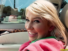 フェラチオ, バック, アウトドア, ハメ撮り, ガリガリ, ストリッピング, ティーン, オッパイの