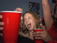 Grosse titten, Blondine, Blasen, Studentin, Spermaladung, Hardcore, Hd, Muschi
