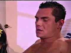 In den arsch, Tussi, Grosser schwanz, Blasen, Latina, Lecken, Titten