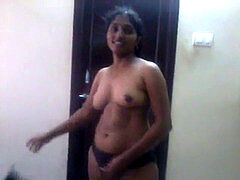 Andra aunty possing to beau scorching two