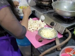 18 jaar, Anaal, Grote kont, Hardcore, Indisch, Keuken, Natuurlijke tieten