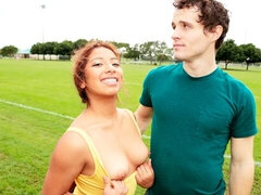 Amateur, Mamada, Estilo perrito, Masturbación, Tetas naturales, Piscina, Adolescente, Tetas