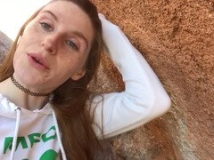 Atrapados, Penetracion con dedos, Masturbación, Al aire libre, Pequeña, Público, Pelirrojo