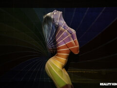 Cul, Sucer une bite, Brunette brune, Tir de sperme, Queue, En levrette, Hard, Seins naturels