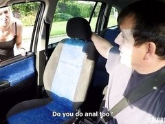 お尻, デカ尻, ブロンド, 車, 手コキする, ハードコア, なめる, オッパイの