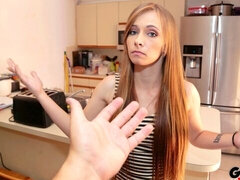 Leie, Blondine, Auto, Handjob, Im freien, Piercing, Rasiert, Jungendliche (18+)