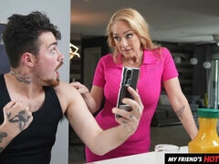 Grosser arsch, Grosser schwanz, Grosse titten, Blondine, Blasen, Hundestellung, Milf, Mutti