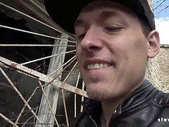 18, 素人, フェラチオ, イく瞬間, ドイツ人, 公共