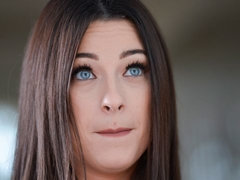 Большие сиськи, Брюнетки, Лесбиянка, Лизание, Мастурбация, Киски, Страпон, Стриптизерша