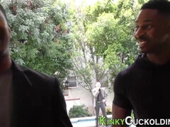 Grosse bite, Gros seins, Plantureuse, Cocu, Humiliation, Mère que j'aimerais baiser, Gicler, Plan cul à trois