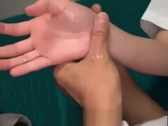 アジア人, 大学生, 足フェチ, 毛深い, 手コキする, Hd, 日本人, 公共