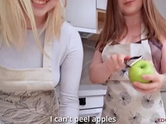 Anal, Tetas grandes, Morena, Corridas faciales, Natural, Fiesta, Ruso, Trio