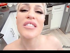 Gros cul, Gros seins, Sucer une bite, Femme couguar, Mature, Mère que j'aimerais baiser, Pov, Adolescente
