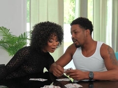 Gros cul, Gros seins, En levrette, Noir ébène, Hd, Chatte, Rasée, Nénés