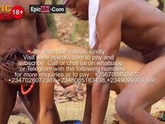 18 ans, Gros cul, Noir ébène, Mère que j'aimerais baiser, Seins naturels, Orgasme, Orgie, Plan cul à trois