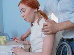 Anaal, Pijpbeurt, Bruinharig, Diep in de keel, Geschoren, Student, Tiener, Speelgoed