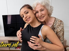 18 jahre, Stellung 69, Vollbusig, Fetisch, Fingern, Oma, Behaart, Muschi