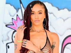 Grosse titten, Schwarz, Blasen, Braunhaarige, Handjob, Interrassisch, Pov, Jungendliche (18+)