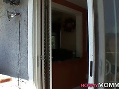 Britisch, Fingern, Lesbisch, Milf, Mutti, Realität, Stiefmutter, Jungendliche (18+)