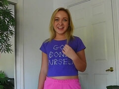 Nana, Clito, Mignonne, Femelle, Masturbation, Rasée, Nénés, Mouillée