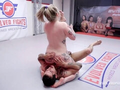 Culo grande, Tetas grandes, Rubia, Gordita, Sexo duro, Tetas naturales, Coño, Lucha
