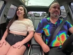 Mamada, Morena, Coche, Primera ves, Latina, Tetas naturales, Pov, Tetas