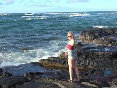 Leie, Strand, Blasen, Flashen, Orgasmus, Im freien, Pov, Nass