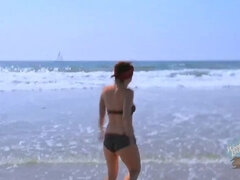 Strand, Bruinharig, Flashing, Naakt, Natuurlijke tieten, Realiteit, Tatoeage, Bekijker