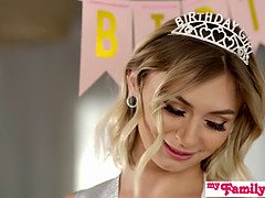 Grosser arsch, Grosser schwanz, Blondine, Besamung, Kehlenfick, Hd, Pov, Muschi