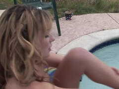 Insatiable Christie Lee takes it by the swimming pool