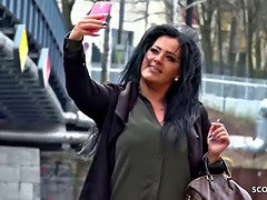 Blasen, Pummelig, Kehlenfick, Deutsch, Hd, Reif, Milf, Ablutschen