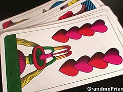 Geile alte tussi, Oma, Masturbation, Reif, Milf, Mutti, Stiefmutter, Flotter dreier