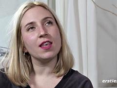 Grote mammen, Blond, Duits, Harig, Hardcore, Alleen, Tieten likken, Speelgoed