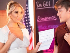 Grote kont, Blond, Pijpbeurt, Hondjeshouding, Moeder die ik wil neuken, Geschoren, Student, Lerarin