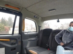 Красотки, Минет, Брюнетки, Семяизвержение, Лизание, Милф, На публике, Киски