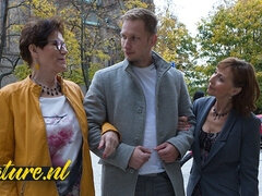 Mamada, Tetona, Ffm, Penetracion con dedos, Peludo, Maduro, Coño, Trio