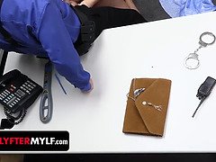 Tetas grandes, Rubia, Madura, Garganta profunda, Sexo duro, Madres para coger, Tabú, Uniforme