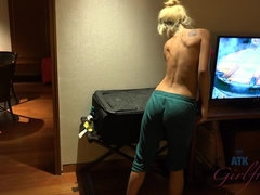 Mamada, Masturbacion con pies, Abierta, Novia, Latina, Pov, Coño, Estriptis