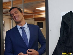 Gevangen, Hardcore, Kantoor, Spion