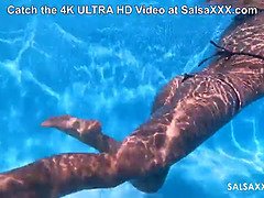 Gros seins, Branlette thaïlandaise, Hd, Piscine, Public, Chatte, Rasée, Sous marin