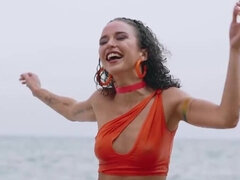 Blasen, Braunhaarige, Hardcore, Im freien, Pool, Pornostars, Dürr, Spanisch