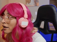 Sneaky sex with horny shemale