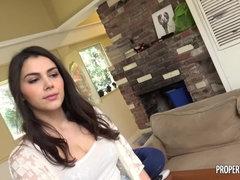 Gros seins, Sucer une bite, Brunette brune, En levrette, Européenne, Italienne, Seins naturels, Chatte