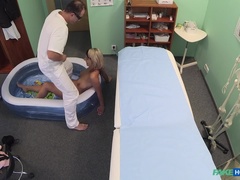 Leie, Fetisch, Fingern, Lecken, Krankenschwester, Büro, Sperma, Uniform