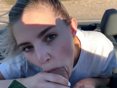 Public teen sex in the convertible car on a way to Las Vegas - Eva Elfie