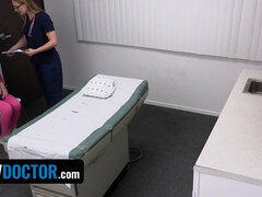 Tir de sperme, Médecin, Exam, Hd, Léchez, Infirmière, Orgasme, Chatte