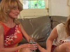 18, なめる, 下着, オナニー, 淫乱熟女, 母, 一人, オッパイの