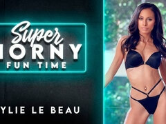 Bikini, Fingern, Klaffend, Masturbation, Milf, Rasiert, Strümpfe, Spielzeuge