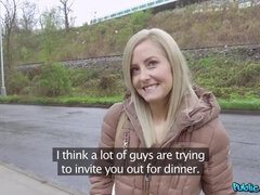 Amateur, Mamada, Estilo perrito, Corridas faciales, Pajear, Al aire libre, Pov, Público